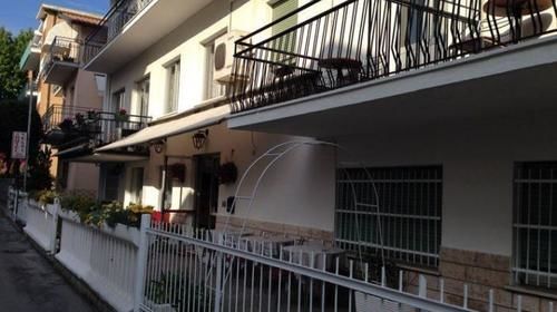 Elsi Hotel Rimini Esterno foto